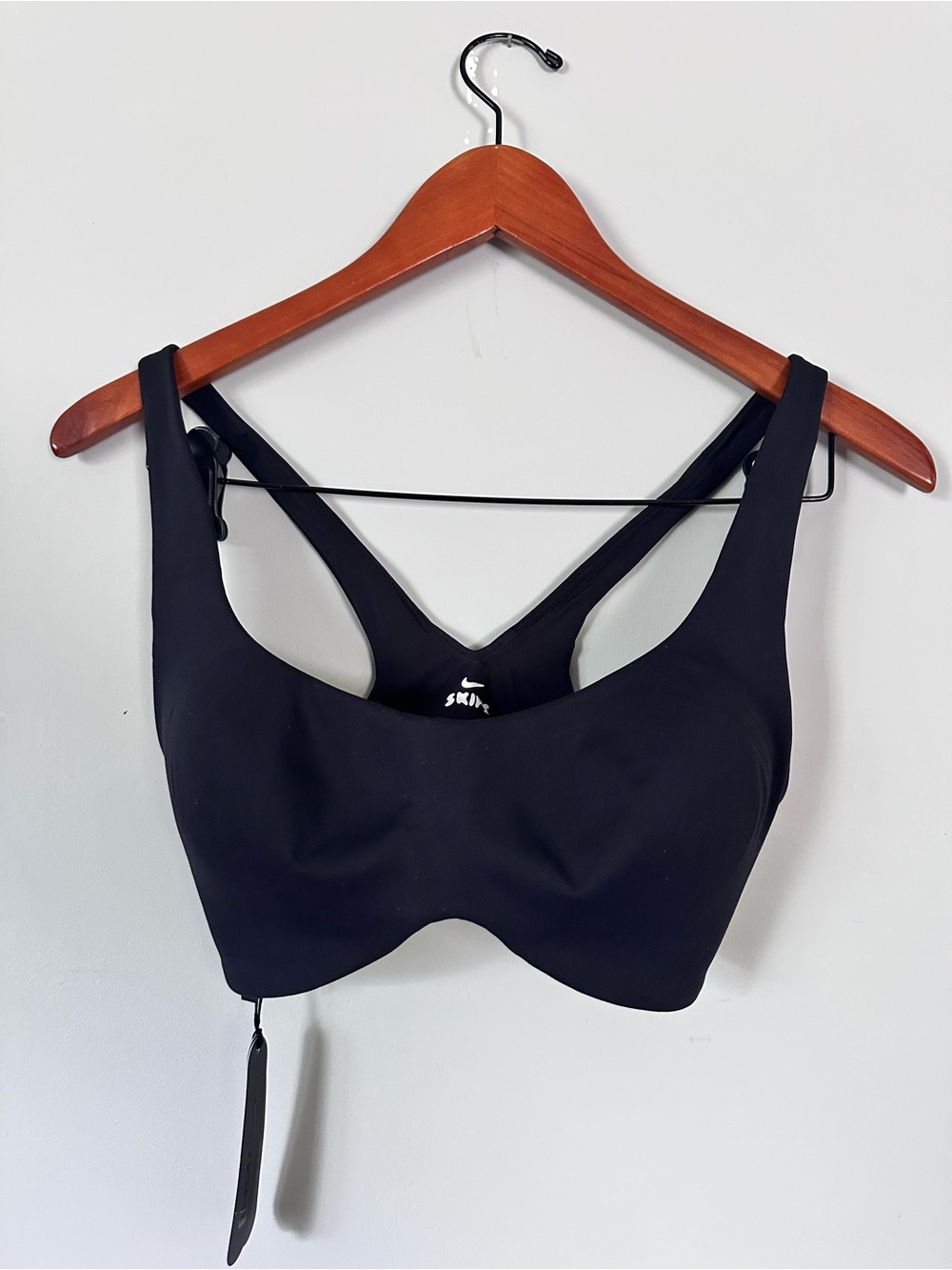 Nike SKIMS Matte Shaped Bottom Scoop Bra NWT Size M in Obsidian SOLD OUT ONLINE